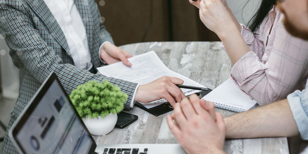 Fixed vs Flexible Energy Contracts: Which Is Right for Your Business? ​