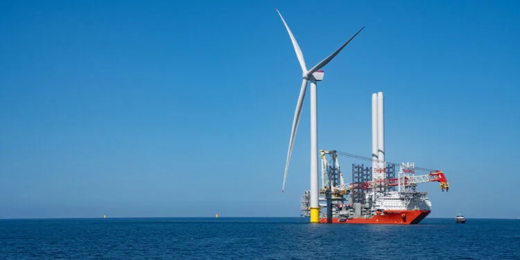 Record turbine installation boosts offshore wind and emissions reduction