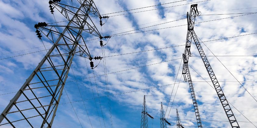 Smart grid technology speeds up battery connections in the North West