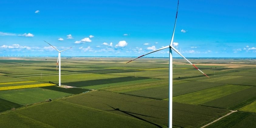 Onshore wind applications hit decade high